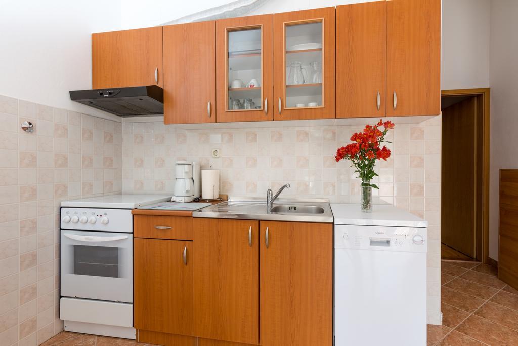 Apartments Mirko Vinisce Room photo